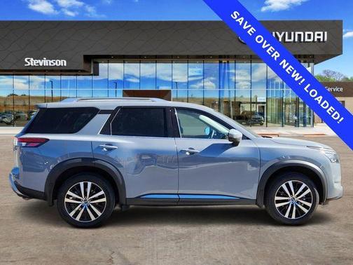 2025 Nissan Pathfinder Platinum