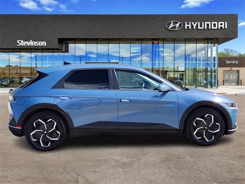 2024 Hyundai IONIQ 5 SEL