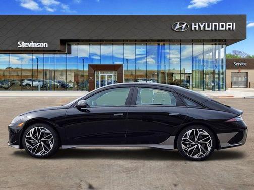 2024 Hyundai IONIQ 6 SEL