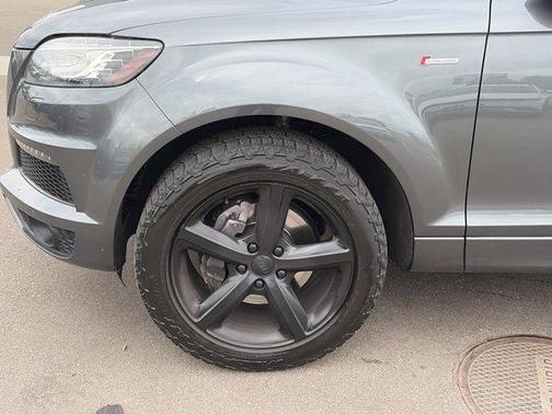Daytona Gray Pearl 2015 Audi Q7 3.0T S line Prestige