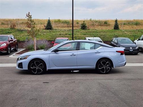 2023 Nissan Altima 2.5 SR