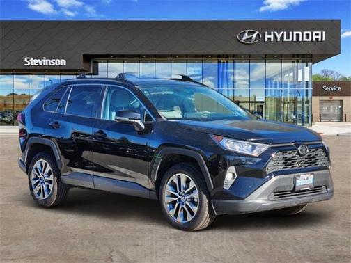 2020 Toyota RAV4 XLE Premium