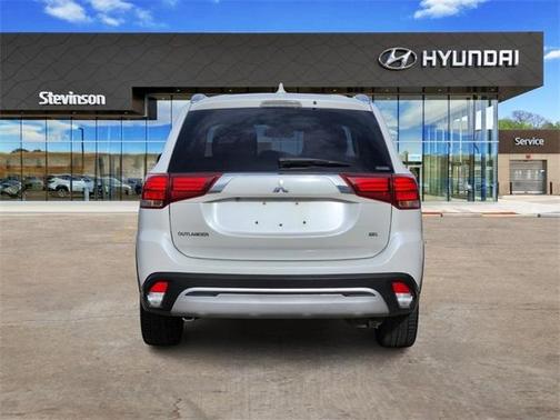 2020 Mitsubishi Outlander SEL