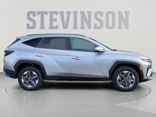 Shimmering Silver 2026 Hyundai TUCSON SEL Premium