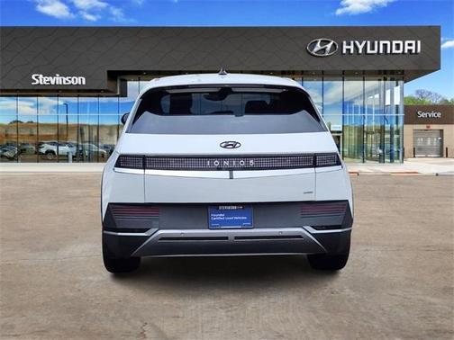 2022 Hyundai IONIQ 5 SEL