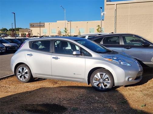 2016 Nissan Leaf SV