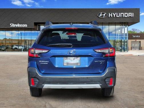 2022 Subaru Outback Limited XT