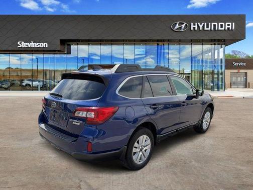 Lapis Blue Pearl 2017 Subaru Outback 2.5i Premium