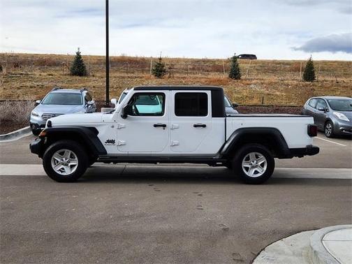 2020 Jeep Gladiator Sport