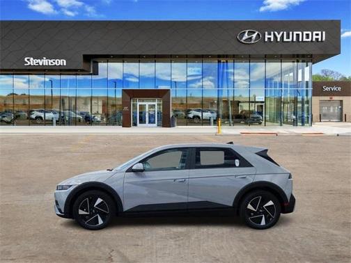 2025 Hyundai IONIQ 5 SE
