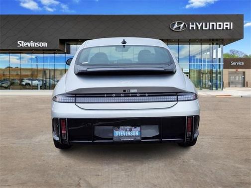 2025 Hyundai IONIQ 6 SEL