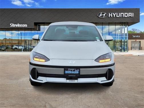 2025 Hyundai IONIQ 6 SEL