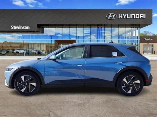 2026 Hyundai IONIQ 5 SE