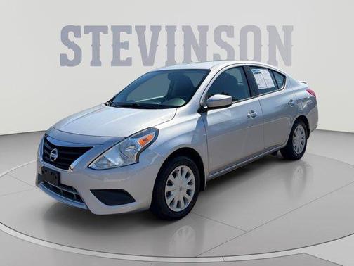 Brilliant Silver 2015 Nissan Versa 1.6 SV