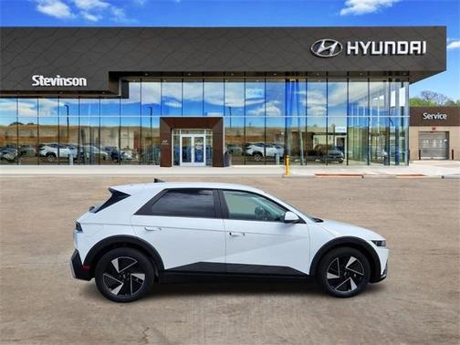 2025 Hyundai IONIQ 5 SEL