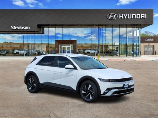 2025 Hyundai IONIQ 5 SEL