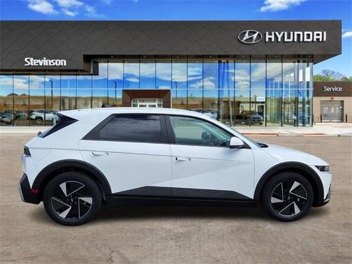 2025 Hyundai IONIQ 5 SEL