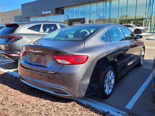 2015 Chrysler 200 Limited