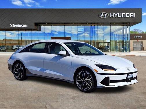 2025 Hyundai IONIQ 6 SEL