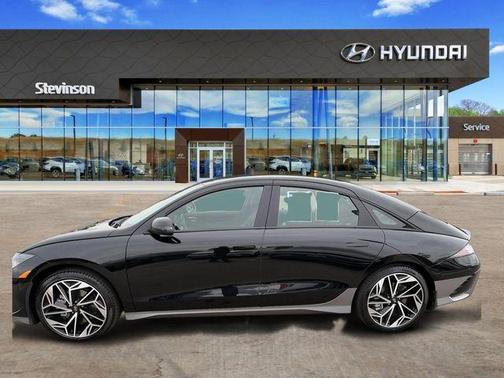 Onyx Black 2024 Hyundai IONIQ 6 SEL