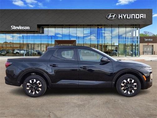 2025 Hyundai SANTA CRUZ SEL Activity