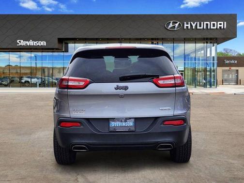 2018 Jeep Cherokee Latitude Plus