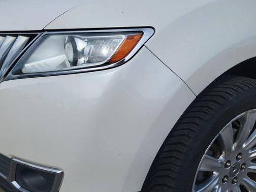 2011 Lincoln MKX Base