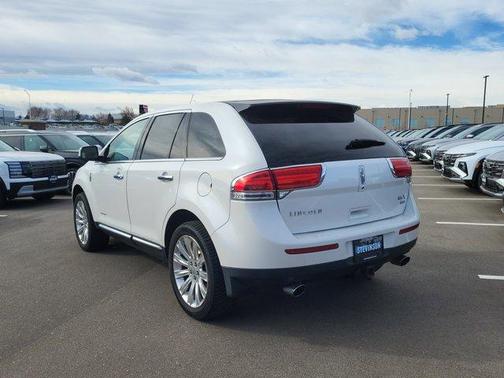 2011 Lincoln MKX Base