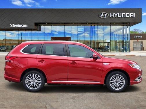 2019 Mitsubishi Outlander PHEV 