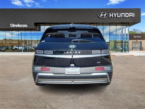 2025 Hyundai IONIQ 5 SE