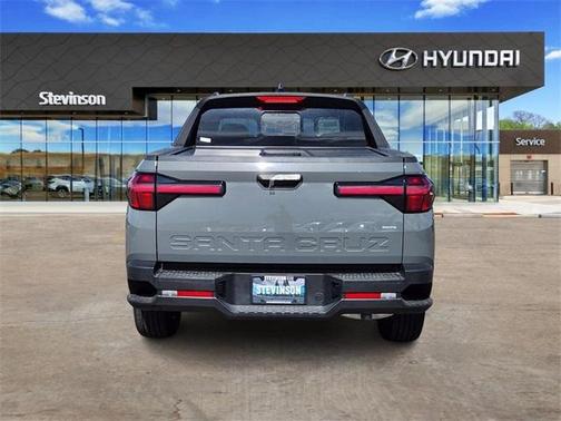 2025 Hyundai SANTA CRUZ SEL Activity