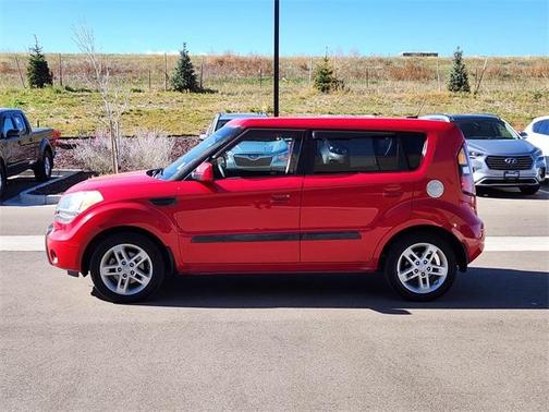 2010 Kia Soul +