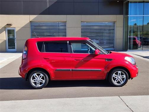 2010 Kia Soul +