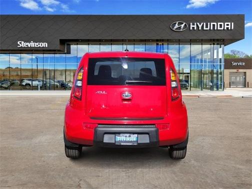 2010 Kia Soul +