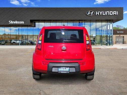 2010 Kia Soul +