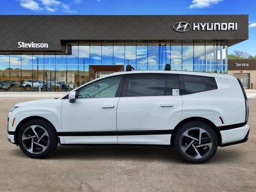 Snow White Pearl 2026 Hyundai IONIQ 9 PERFORMANCE CALLIGRAPHY