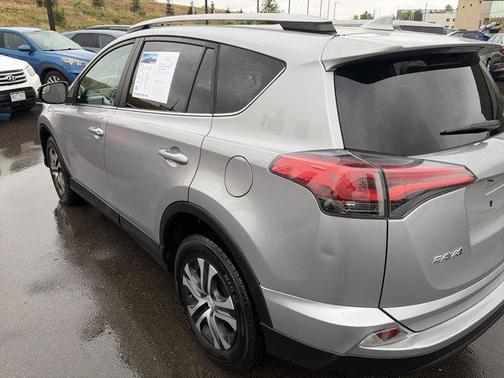 Silver Sky Metallic 2017 Toyota RAV4 LE