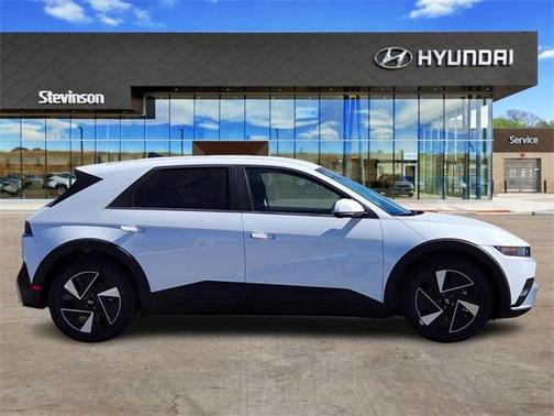 2025 Hyundai IONIQ 5 SE