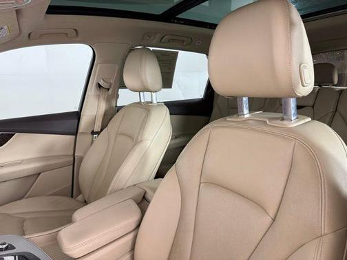 2019 Audi Q7 45 Premium Plus