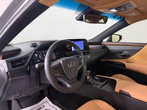 2025 Lexus ES 350 Premium