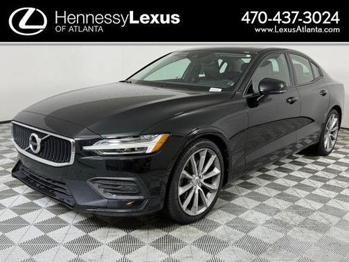 2020 Volvo S60 T5 Momentum