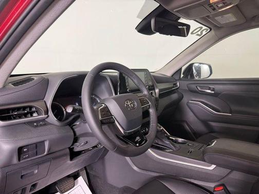 2020 Toyota Highlander Hybrid XLE