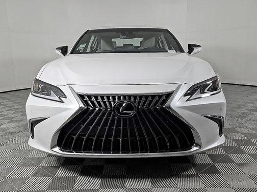 2025 Lexus ES 350 Base