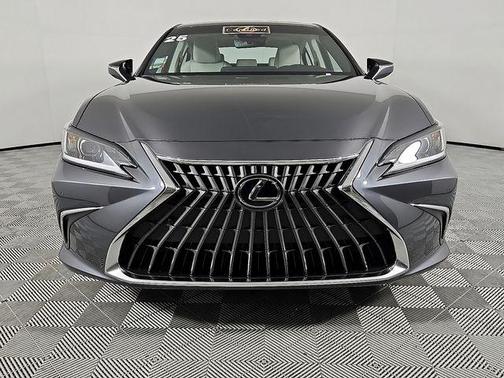 2025 Lexus ES 300h Premium