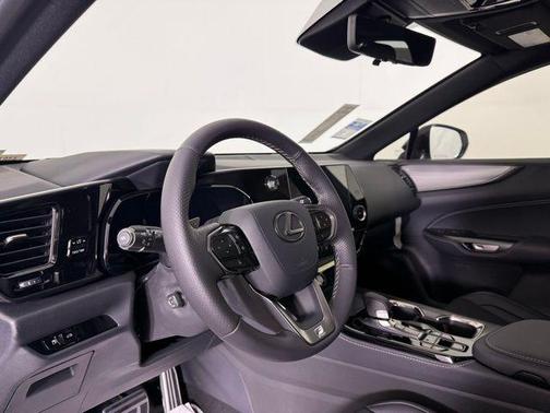 2025 Lexus NX 350 F SPORT Handling
