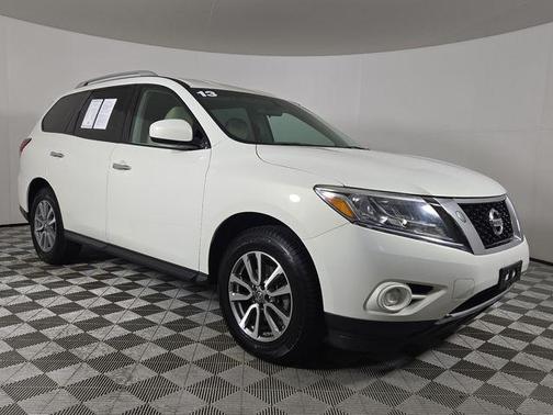 2013 Nissan Pathfinder SV