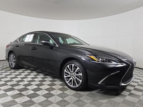 2021 Lexus ES 300h Premium