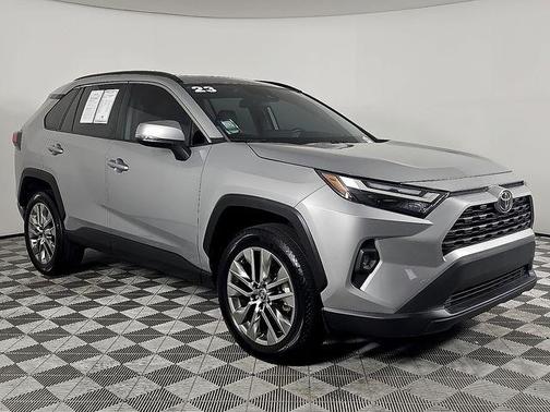 2023 Toyota RAV4 XLE Premium