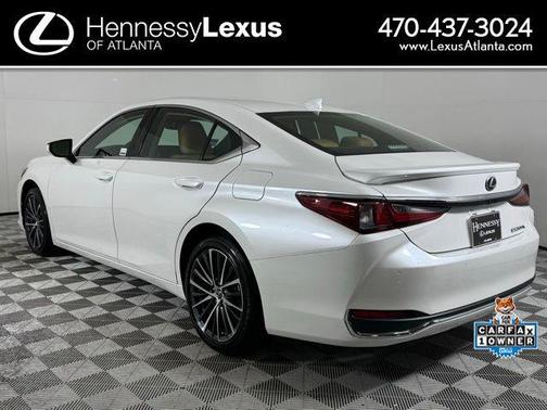 2024 Lexus ES 300h Premium