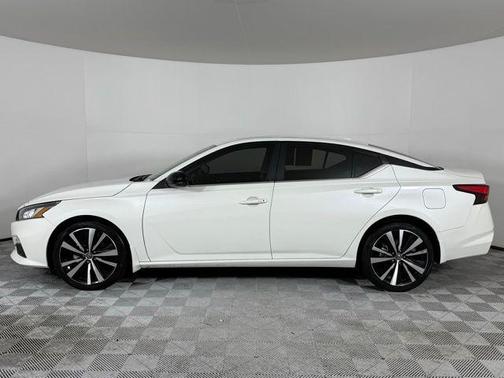 2021 Nissan Altima SR Intelligent AWD